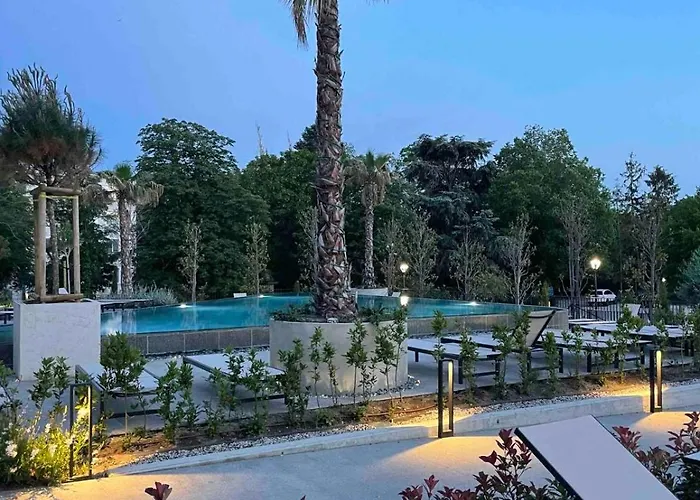 Luxe Sea Apartment Saints Constantine and Helena